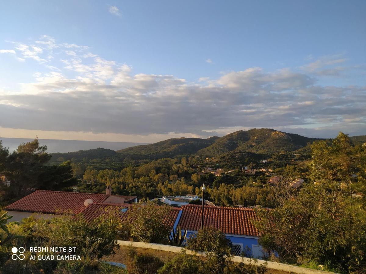 Capo Blu - Santa Margherita Di Pula Villa Luaran gambar